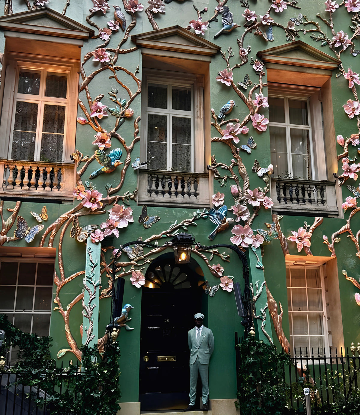 The completed floral summer façade at Annabel’s, with 3D-printed flower petals fabricated by Fab.Pub.