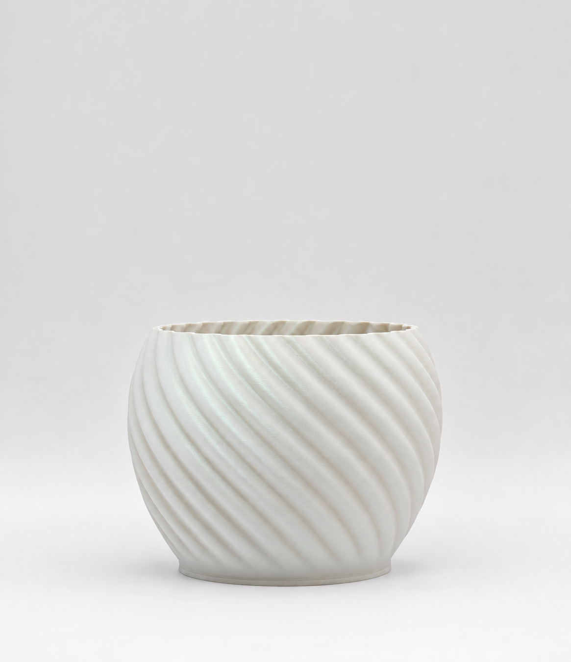 Mandala Medium planter, 12 cm high — aligned studio view